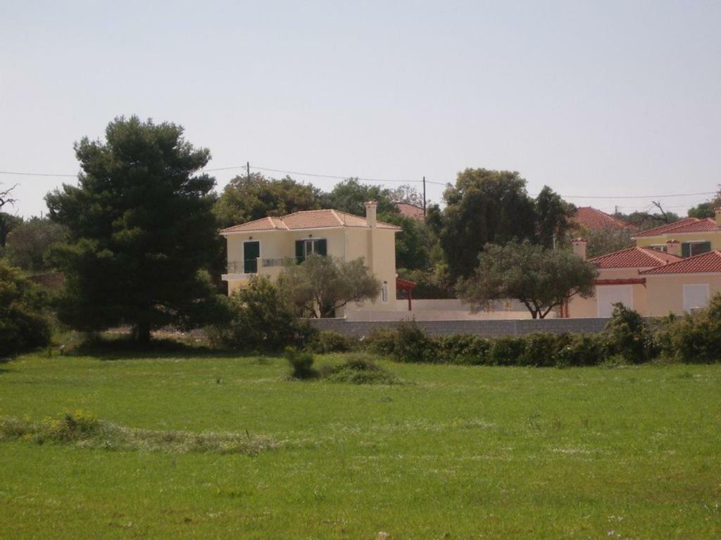 Villa Amelia Metaxáta Exterior photo